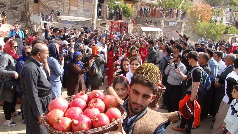 گزارش تصویری از برگزاری جشنواره انارانه در روستای ساتیاری بخش باینگان