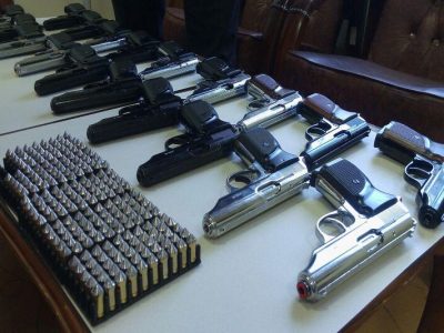 اسلحه قاچاق